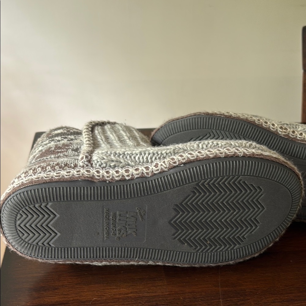 Muk Luks Gray Cozy Knit Slippers - Picture 5 of 7